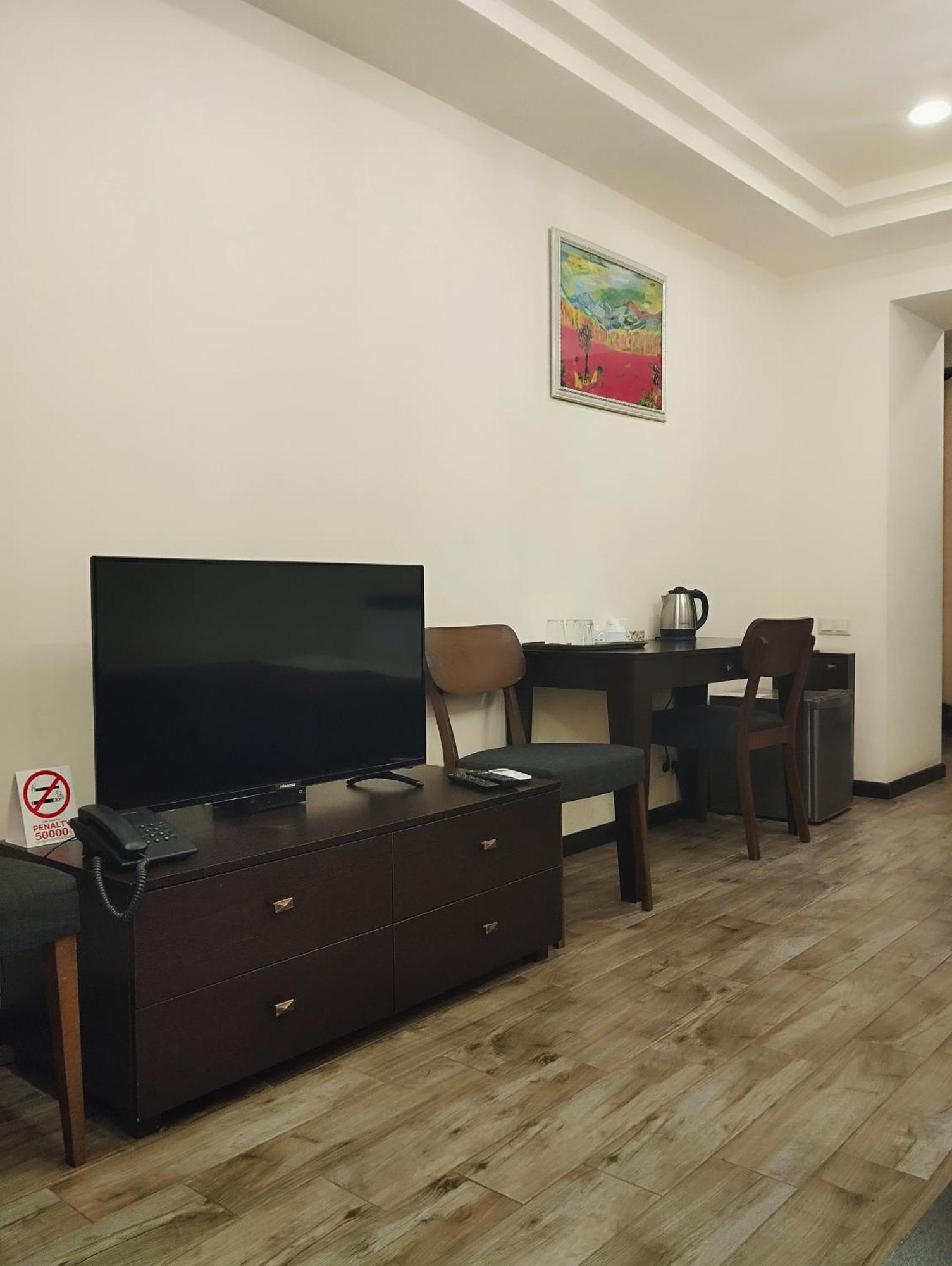 Boutique Living Hotel Yerevan Exterior photo